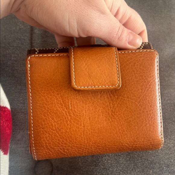 Kate Spade Leather & Monogram Multi Compartment Wallet - Picture 3 of 9